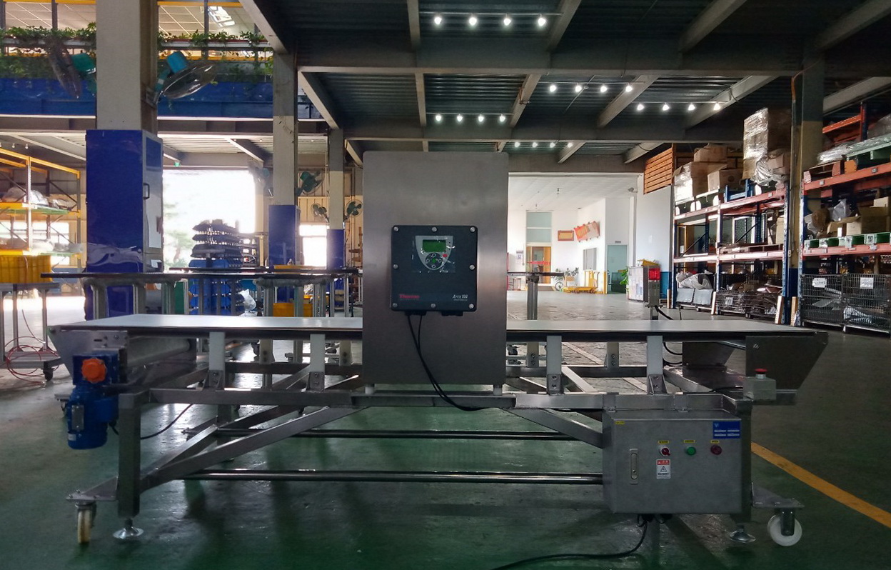 Aluminum extrusion type traverse mechanism roller conveyor - APL CONVEYOR Automatic ENTERPRISE CO.,LTD